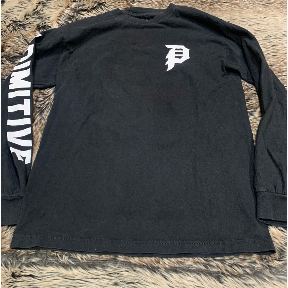 Primitive Dirty P, long sleeve shirt 
Size S
